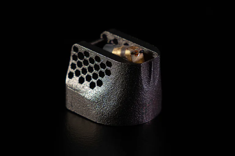 tessellate-matt-titanium-finish-image